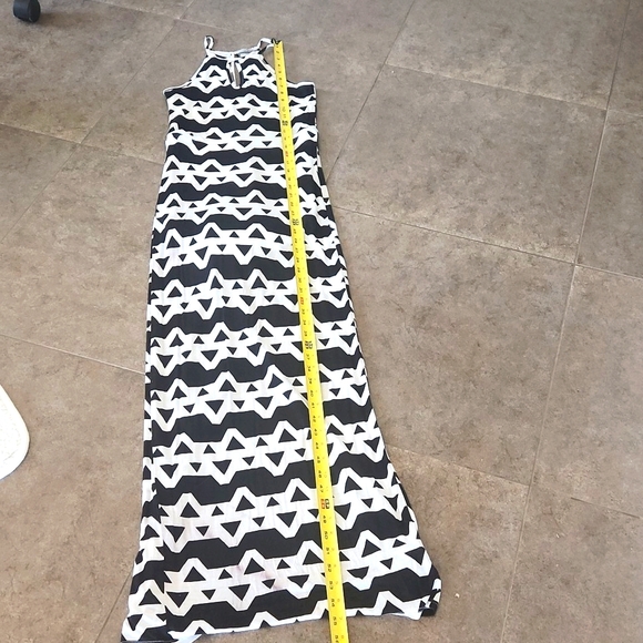 Imagination Maxi Dress - Picture 9 of 12